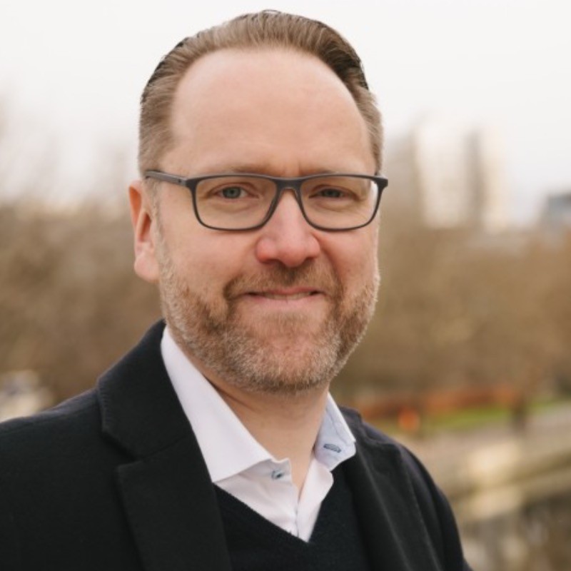 Dr. Christoph Holzmann MRICS